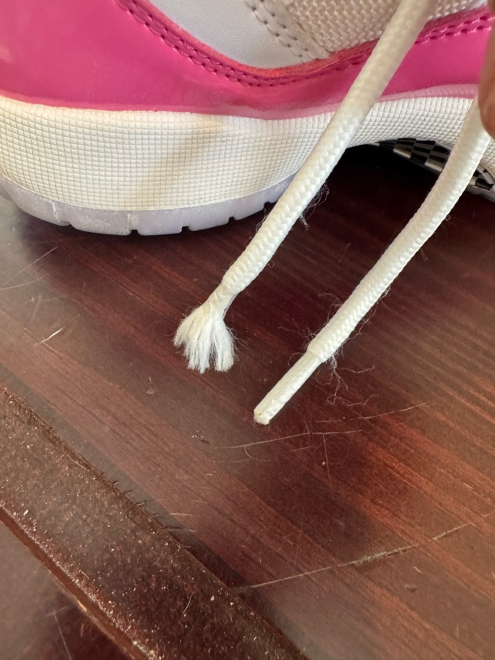 Nike Air Jordan 11 Retro "Barbie Pink" sneakers.  Patent Pink White Youth 5.5 - Picture 3 of 14
